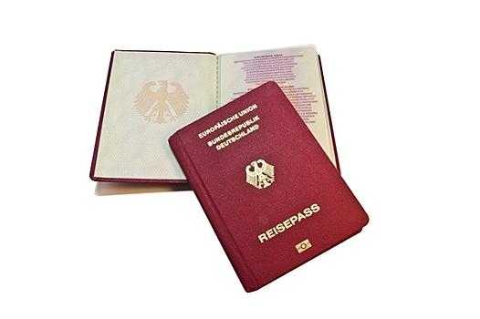 德国出生户籍最新法律（德国出生宝宝如何办理护照）